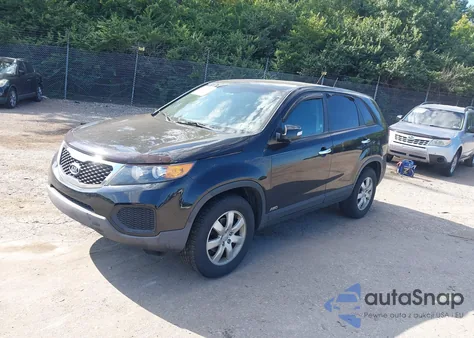 2013 Kia Sorento Lx из США, поврежденный, VIN 5XYKTCA65DG329409
